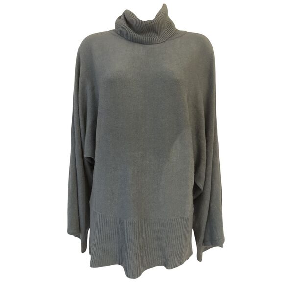 BCBG MaxAzria Sweater Women’s Size Medium Slate Blue Turtle Neck Long Sleeves - Picture 1 of 6